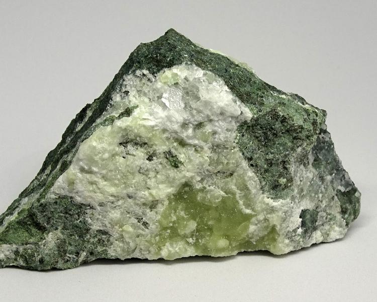 литотерапия камък пренит