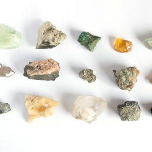 Камъни и кристали