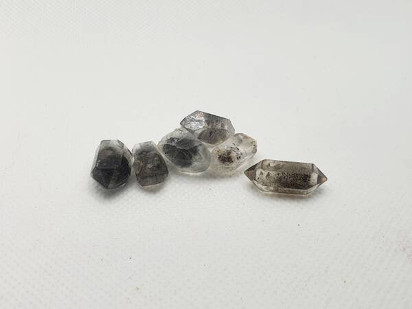 Камък черен хъркимър диамант