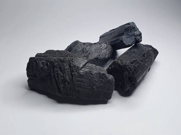 Камък черен турмалин (необработен)