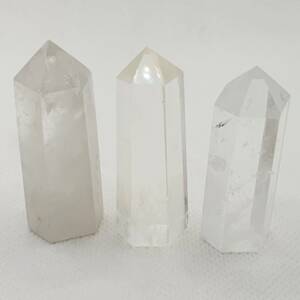 Обелиск от камък планински кристал 40-50 мм