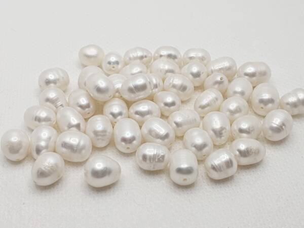Мъниста от бяла речна перла 8-9 мм