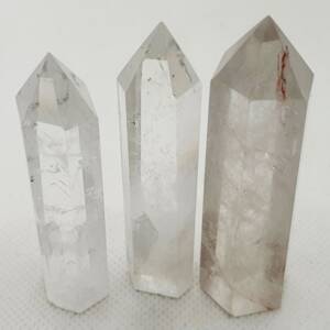 Обелиск от камък планински кристал (шестостенна колона) 60-70 мм