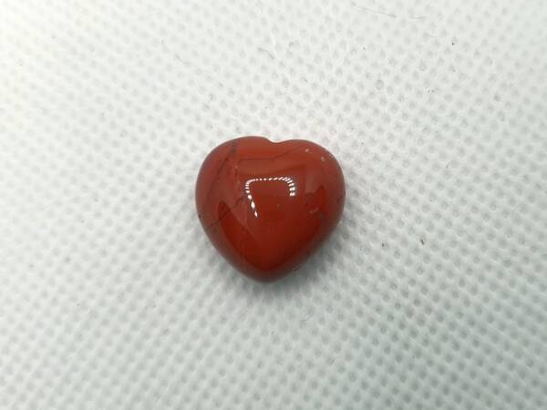 Сърце от камък червен яспис 15 мм