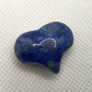 Сърце от камък содалит 25Х20 мм